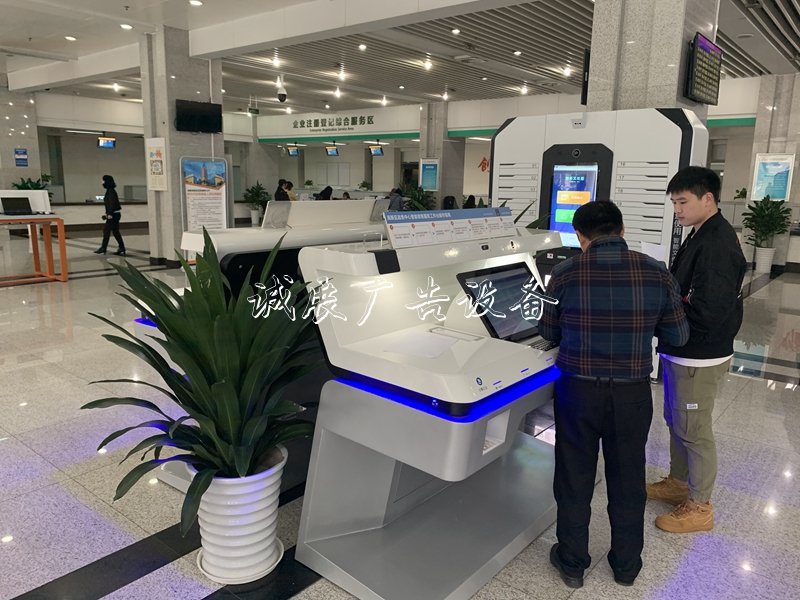 成都高新区推出西南分类垃圾亭首个ai智能自助综合窗口